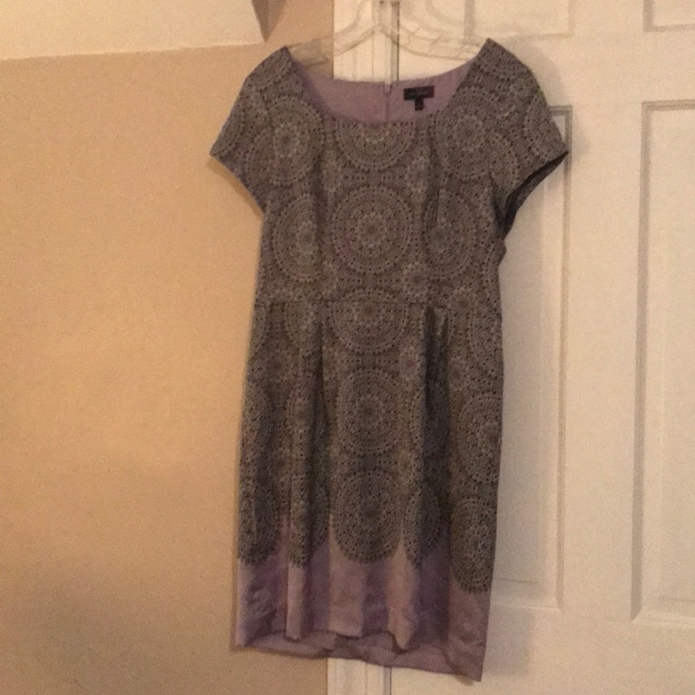 Adorable patterned dress with lavender accents